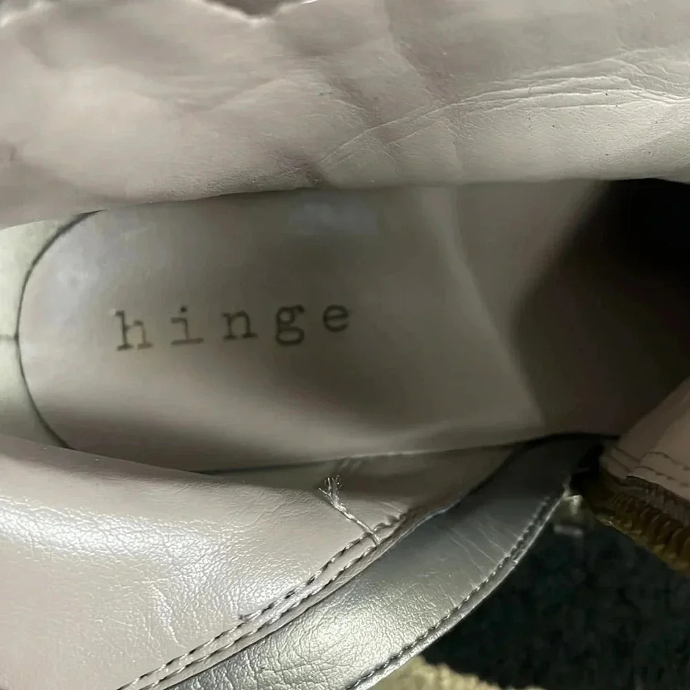 Hinge Boots - Picture 5 of 6
